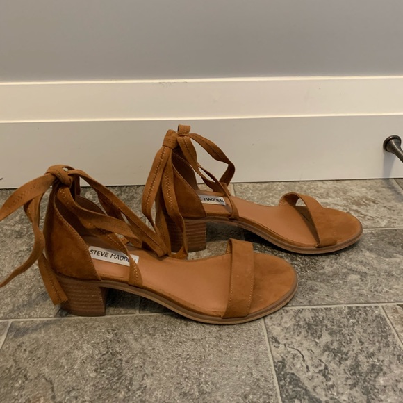 Steve Madden heels - Picture 2 of 3